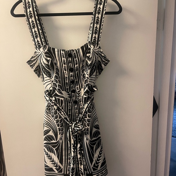 FARM Rio Monochrome Patterned Romper - Picture 4 of 6